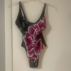 Kona soul flower one piece swimsuit medium coverage